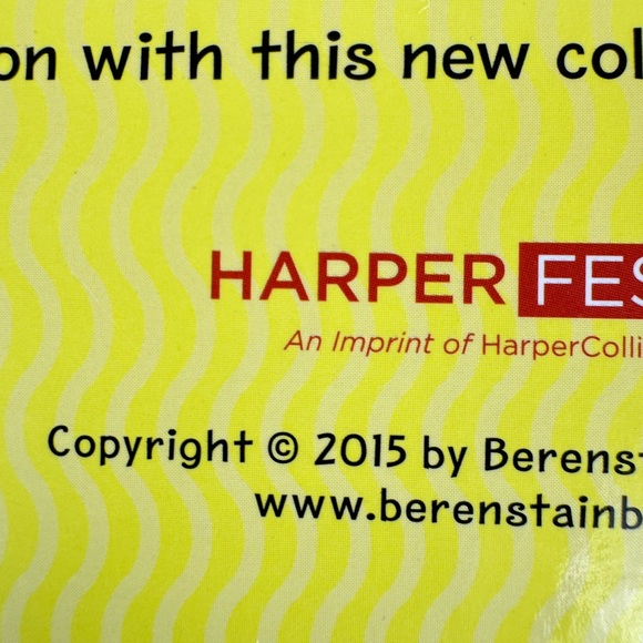 Vintage Set of 2 Berenstain Bears Picture Books - Picture 3 of 3